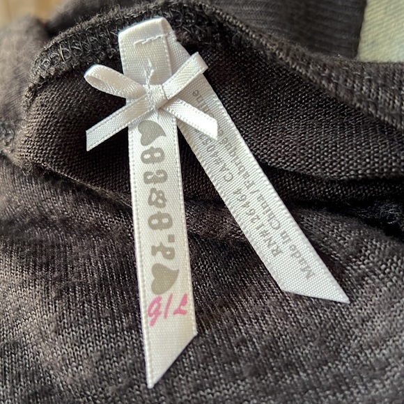 Black Scoop Neck Hi Low Tunic - Picture 5 of 8